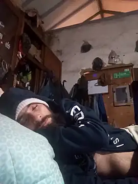 hairy_mannn webcam