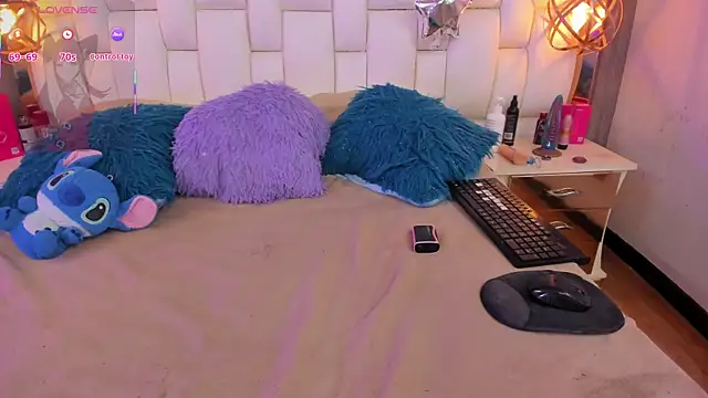 Foxxy_Doll webcam