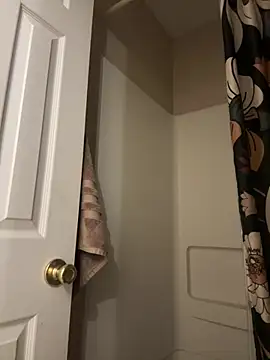 thechocolatepeach webcam
