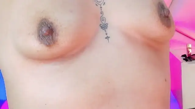 LilyyBigAss webcam