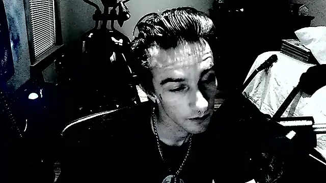 LEVIATHANX666 webcam
