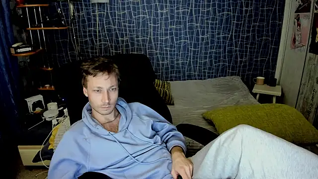 CuteBoy228 webcam