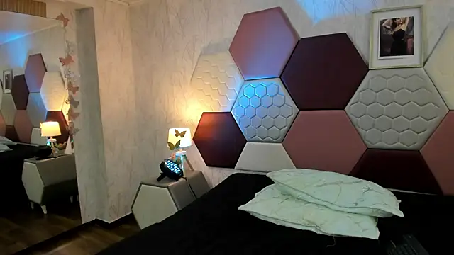 AriaRous webcam