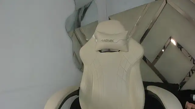 honeyhtx webcam