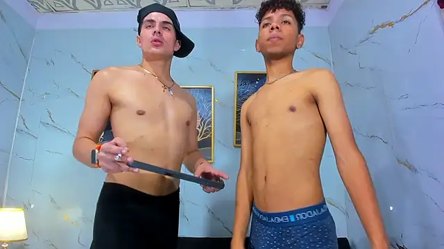 Spicy_guys webcam