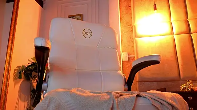 AlessiaLondon webcam