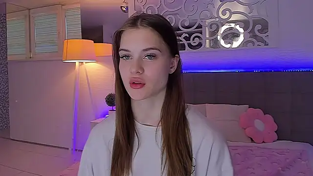 LuisaClover webcam