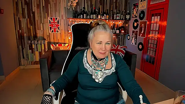 LilaMaharani webcam