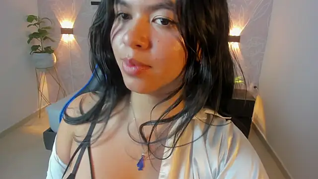 adarna13_ webcam