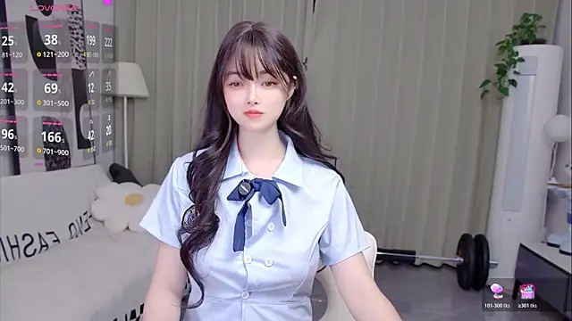 uikyy1 (F milf) - 3888顽固的人不喊累 你能借我玩两天(女上位诱惑)