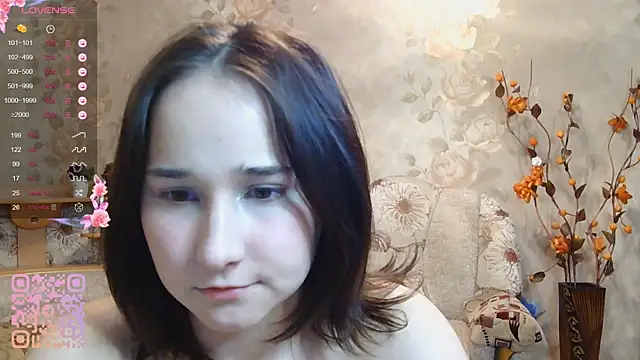 tianameiser (F teen) - Hairy or shaved?💕