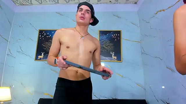 Spicy_guys webcam