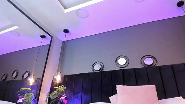madie_amoretti (F teen) - Play with my pussy and get my creampie
