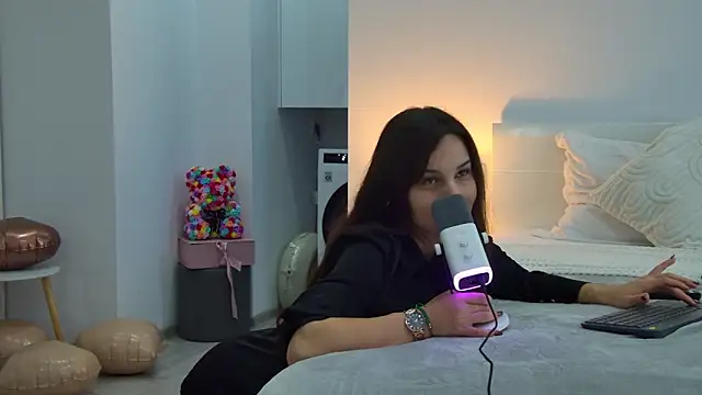 YasminHelson webcam