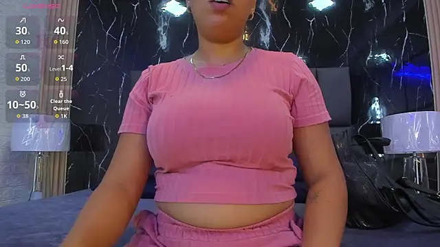 BustyGlow webcam