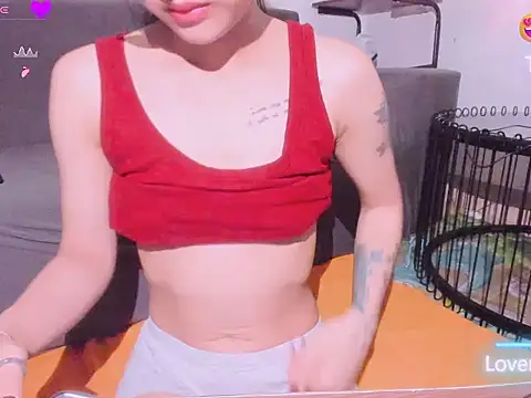 julialy_ webcam