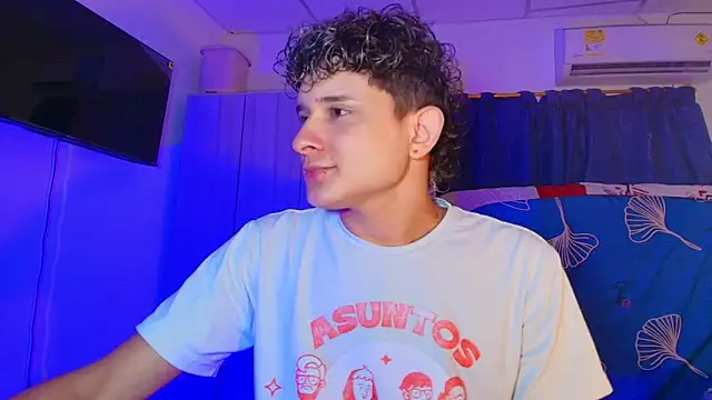 Nathan_Bluee webcam