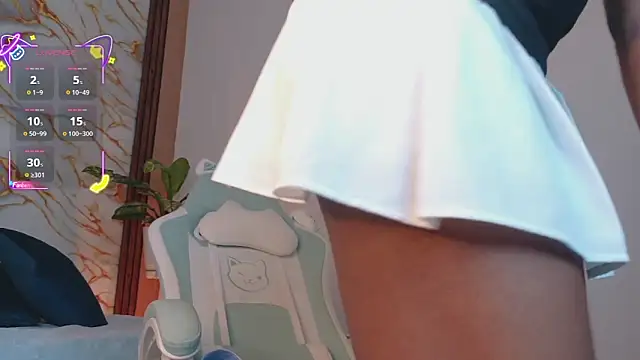 ahvi_ebony webcam