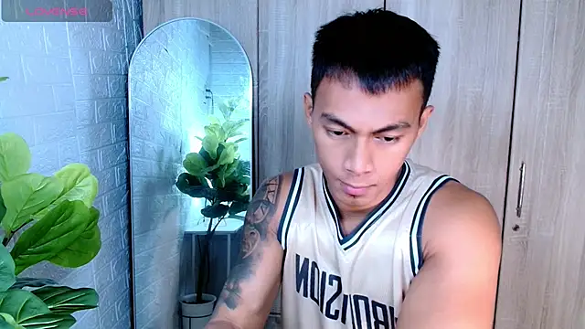 PinooyMilker webcam