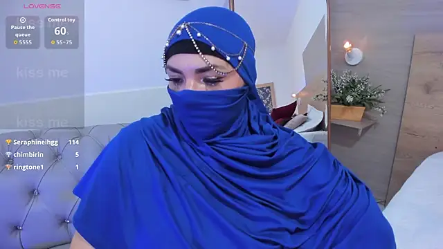 _naylaa_ webcam