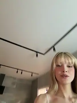 BellaSecrettt webcam