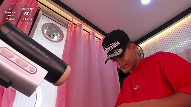 DylanRoyce_ webcam