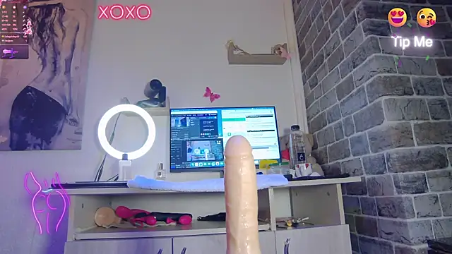 AlishyaJoi webcam