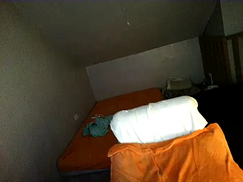 Chillntalkmami webcam