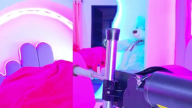 NathaxaLeans webcam