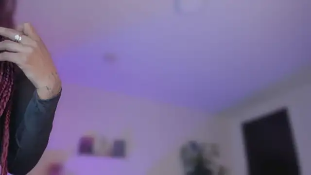 YariRose webcam