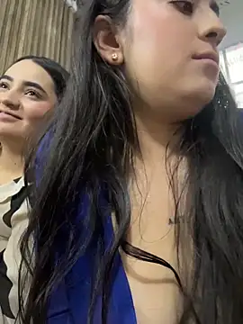 Antonella_Julieta webcam
