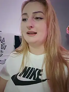 dixielarys (F young) - play with ice cube on those boobs