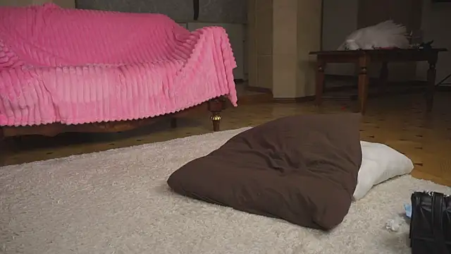Nayeomy webcam