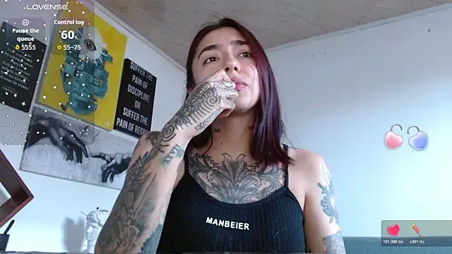 ZoeBakers_ webcam