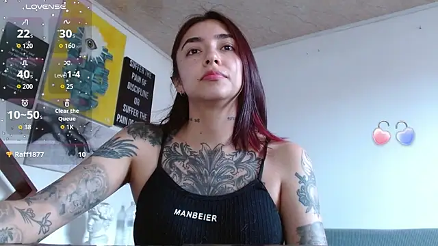 zoebakers_ (F young) - show nipples piercing