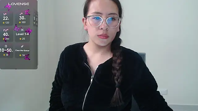 megan_hot_v (F young) - show pussy