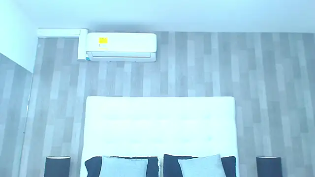 LeahMillerr webcam