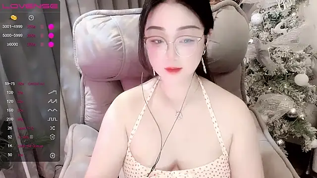 Monica-666888- webcam