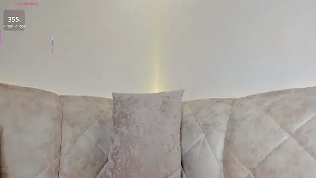 SweetSolana webcam