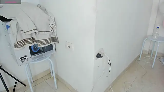 salma_isawwii webcam