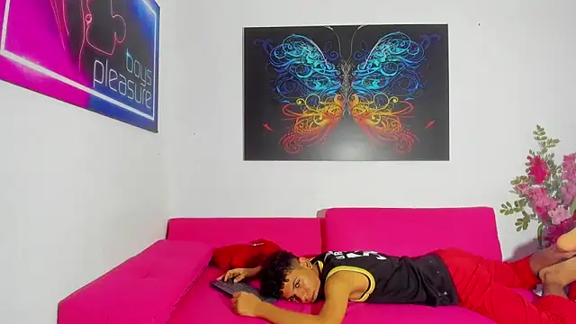 Spicy_guys webcam