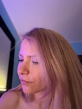 AnastasiaAniess webcam