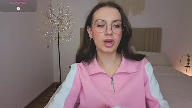 Real_cutie1 webcam