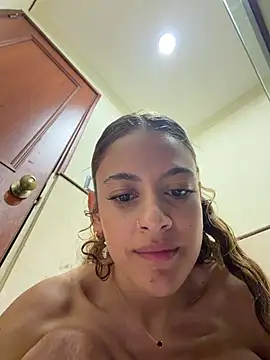 alana15 webcam
