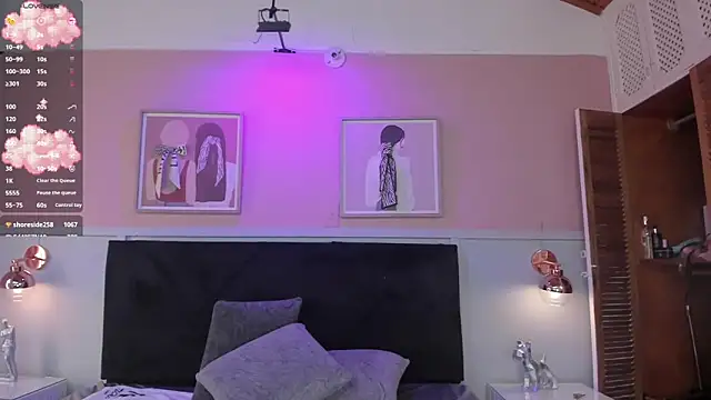 elodie_walker webcam