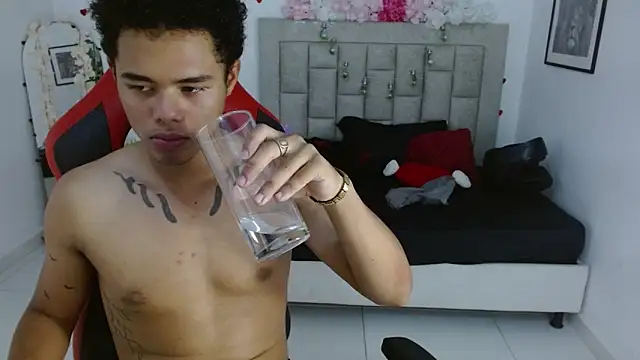 kael_fox webcam
