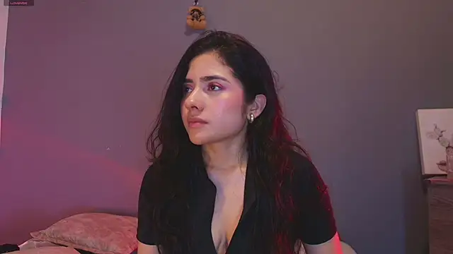adara_johnson__ webcam