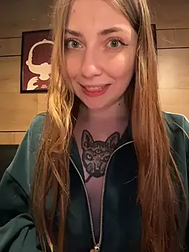 sunny___bunny (F young) - BLOWJOB DILDO IN HALLWAY MAN WC