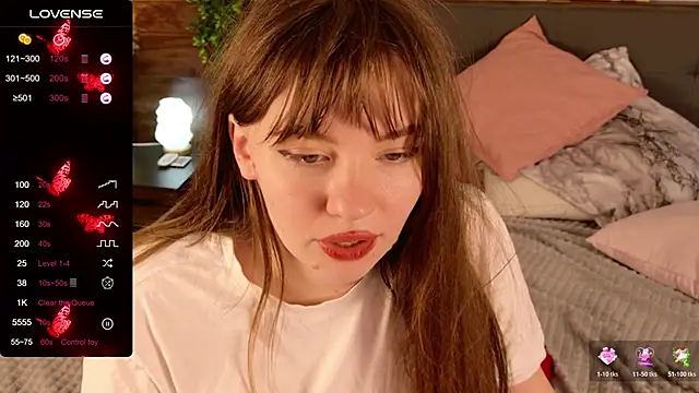 Moon__Bunny webcam