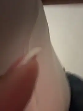 isaa-sweet (Ask my age) - Dildo in my ass